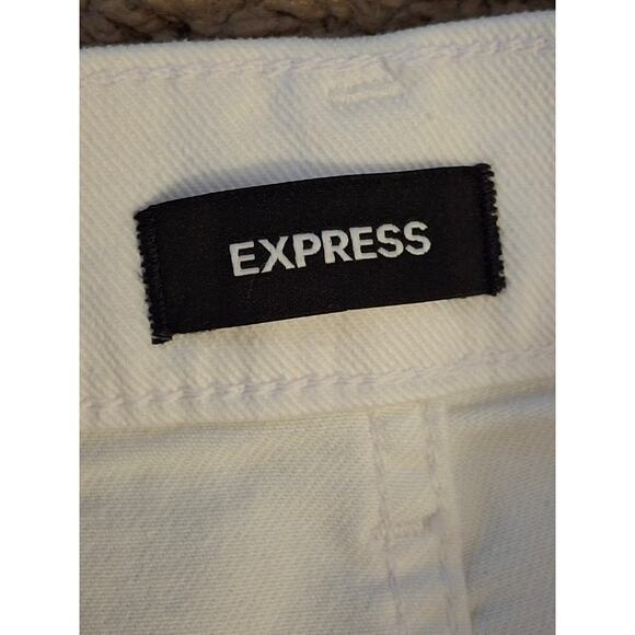 Express Women's White Distressed Raw Hem High Rise Straight Jeans Size 8 Long - Picture 8 of 12